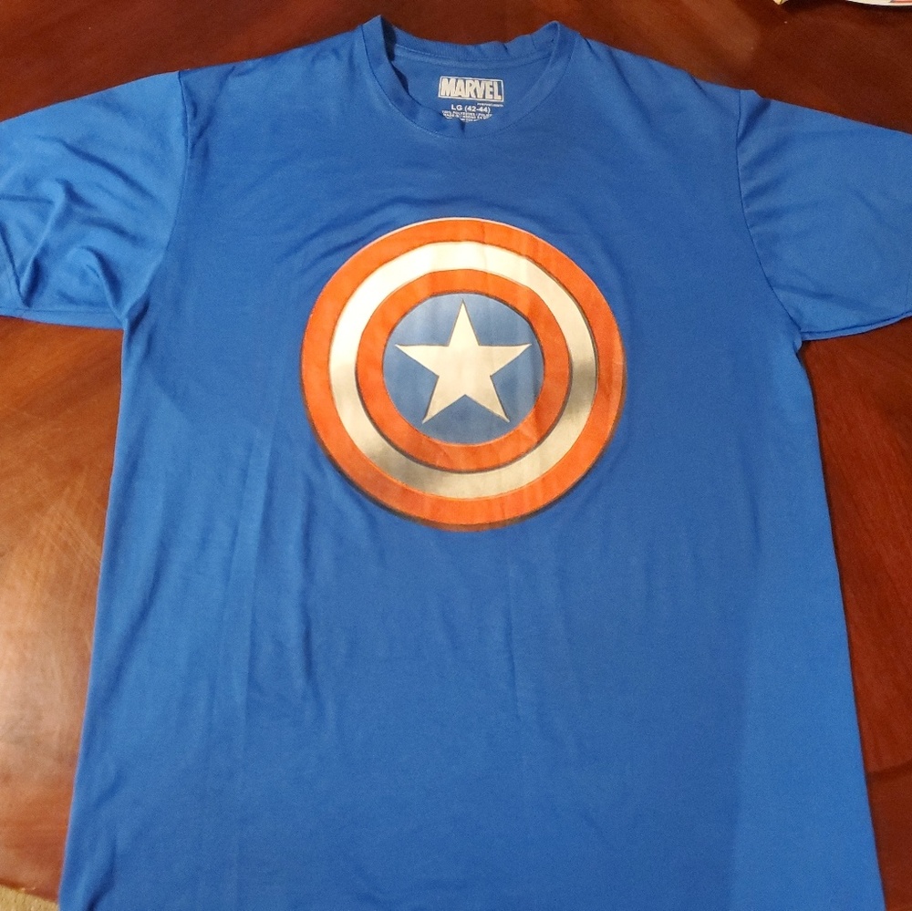 Captain American classic logo tee